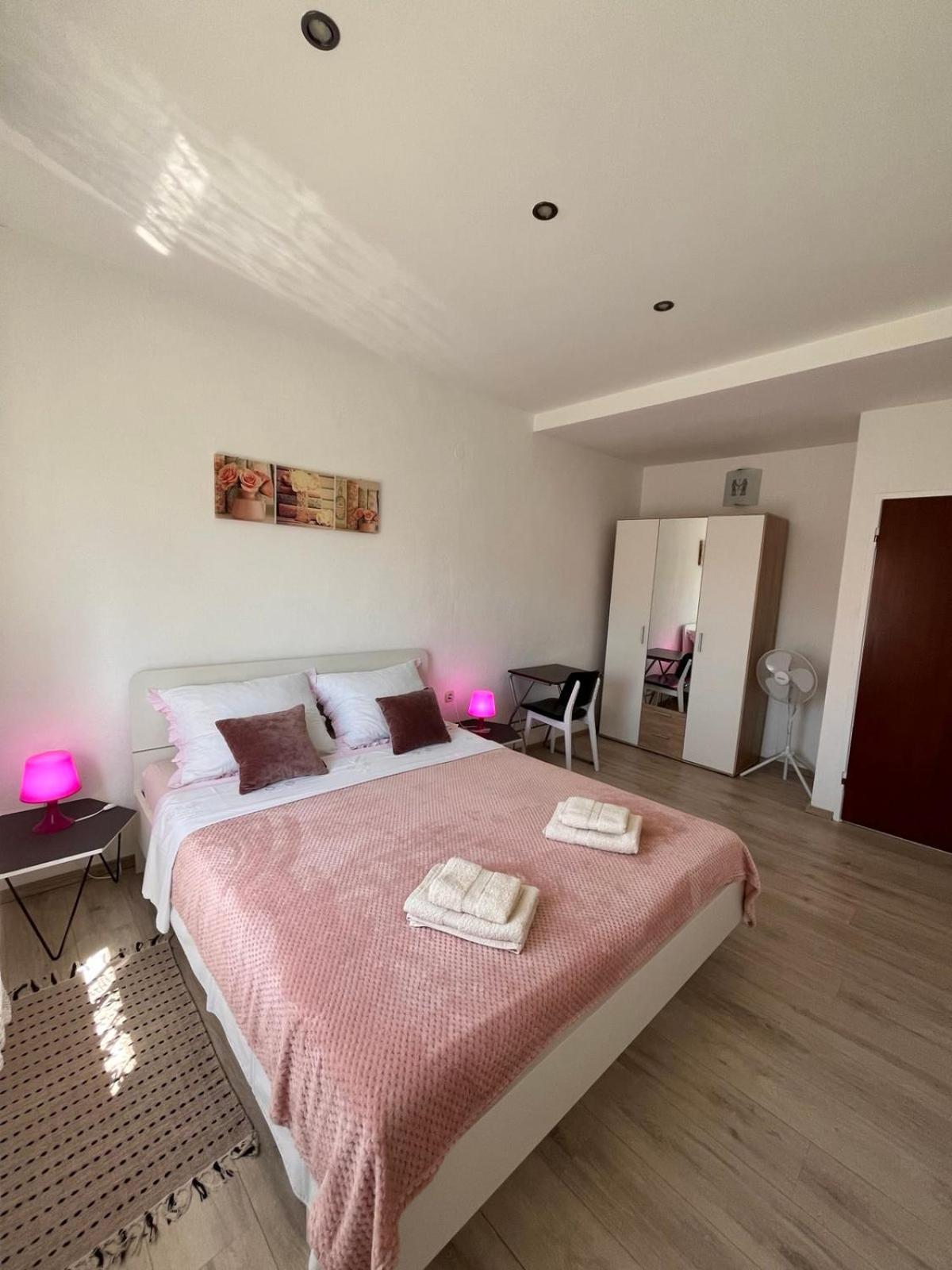Apartments Mirijana بولا المظهر الخارجي الصورة