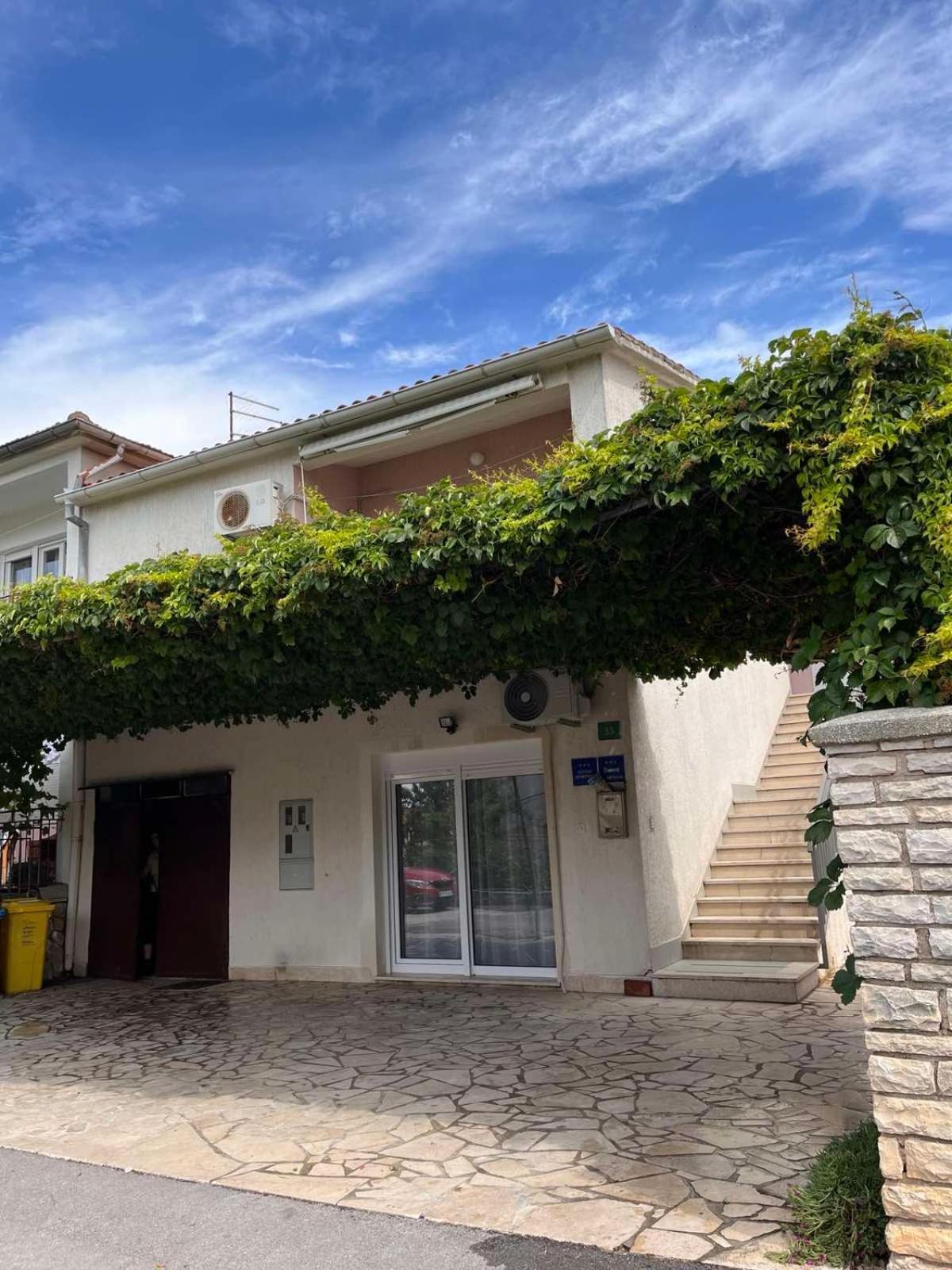 Apartments Mirijana بولا المظهر الخارجي الصورة